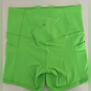 Athleta- Salutation Stash 5 Short